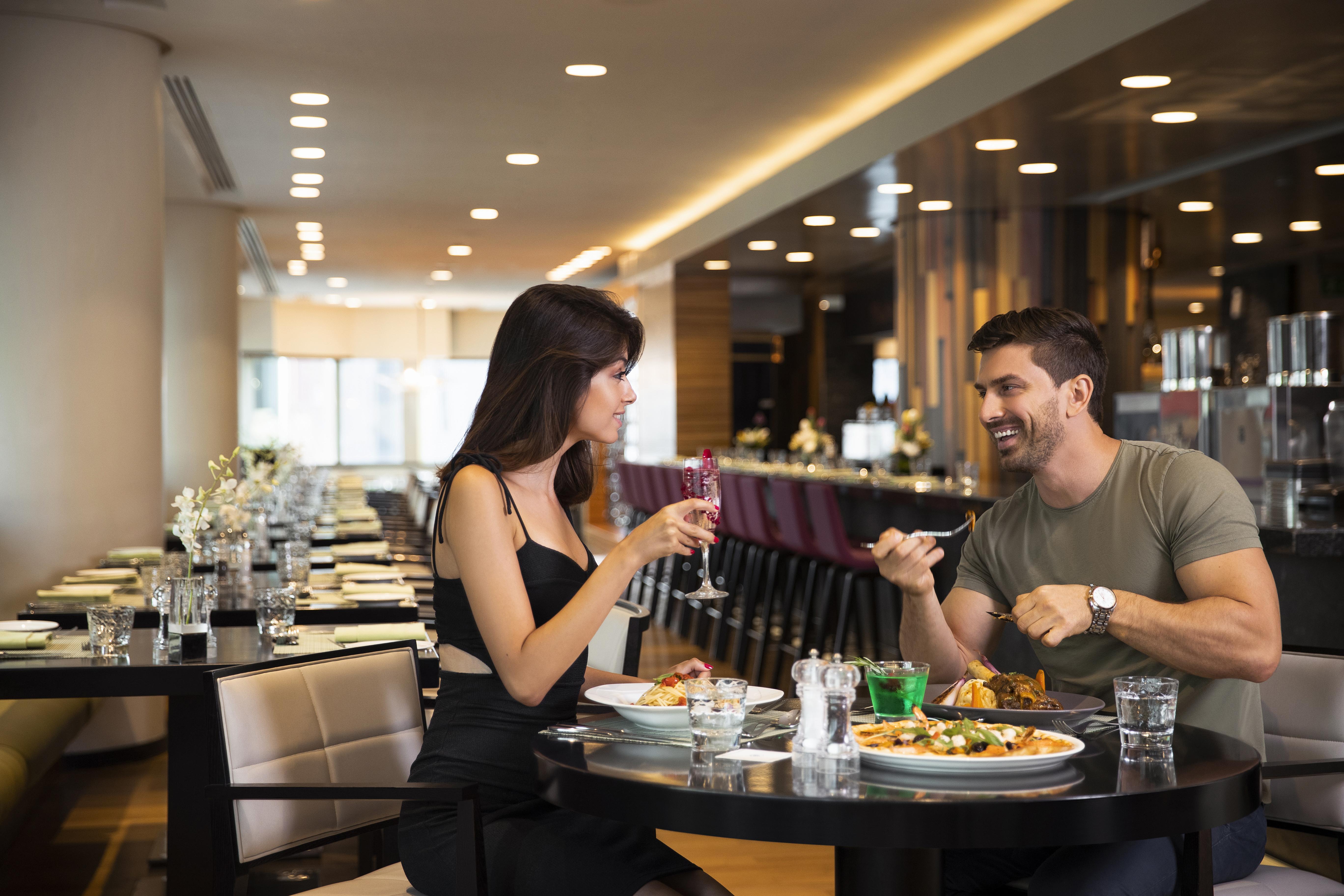 Towers Rotana - Dubai Hotel Luaran gambar